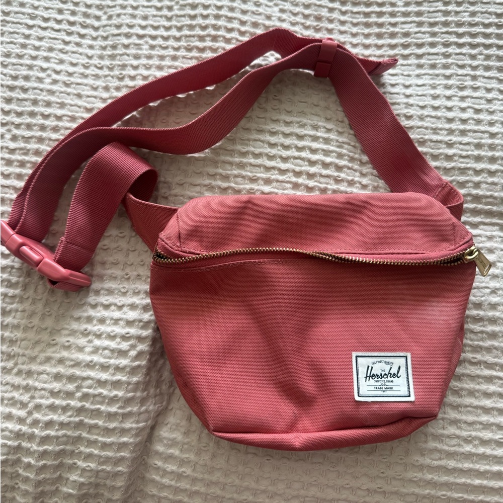 Hershel Bum Bag Tea Rose Large Crossbody bag purse